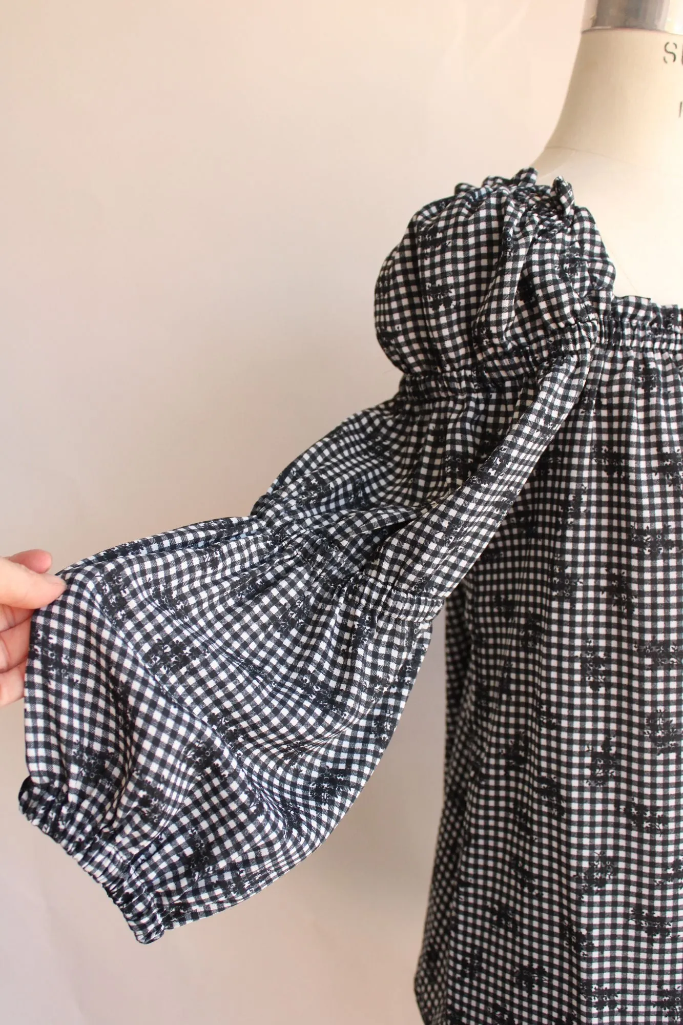 CeCe Womens Blouse, Size M, Peasant Style Black and White Gingham Top