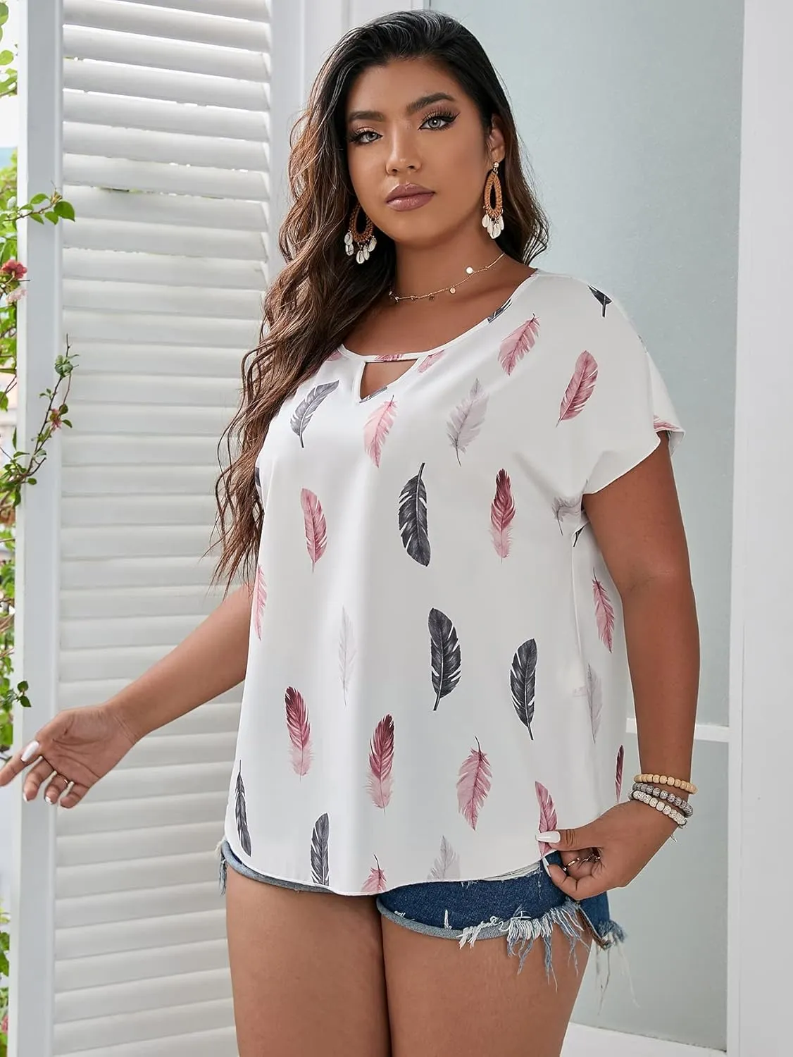 SOLY HUX Plus Size Blouses for Curvy Women Cute Boho Print Shirts V Neck Casual Summer Blouses T-Shirts Tops